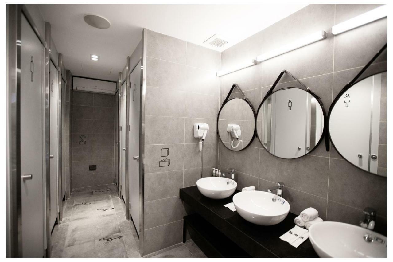 Khan Hoang Capsule Hotel (Adults Only) Hanoi Eksteriør bilde